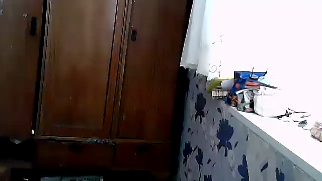 Snapshot of MilkTitsNata chatting on April 5, 2026, 10:44 am MilkTitsNata online show from April 5, 2026, 10:44 am