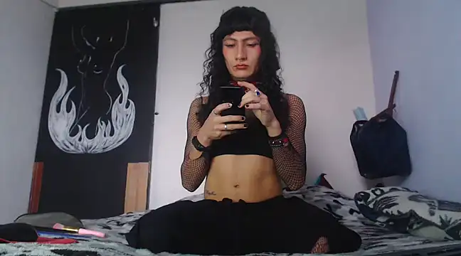 Snapshot of Zafiro_subversiva chatting on March 22, 2025, 1:30 pm Zafiro subversiva online show from March 22, 2025, 1:30 pm