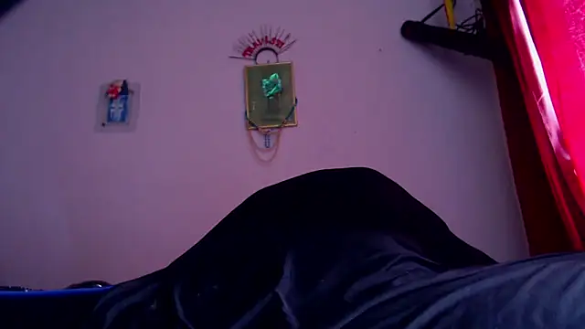 Zafiro subversiva online show from April 8, 2026, 2:40 pm