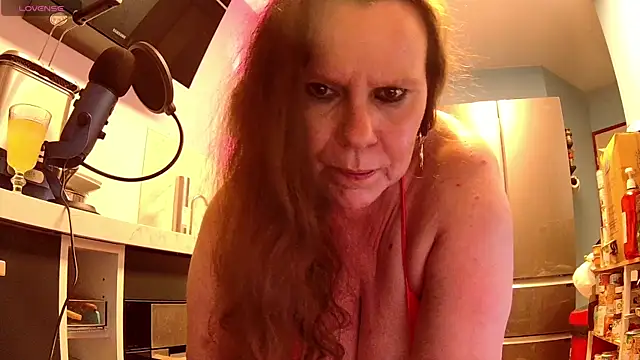 Endrocleia online show from June 14, 2026, 2:24 am