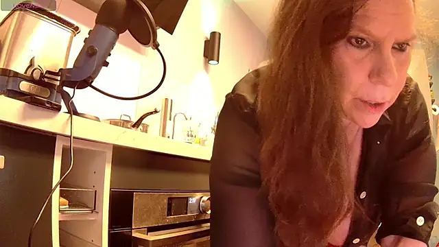 Snapshot of Endrocleia chatting on March 7, 2026, 1:23 am Endrocleia online show from March 7, 2026, 1:23 am