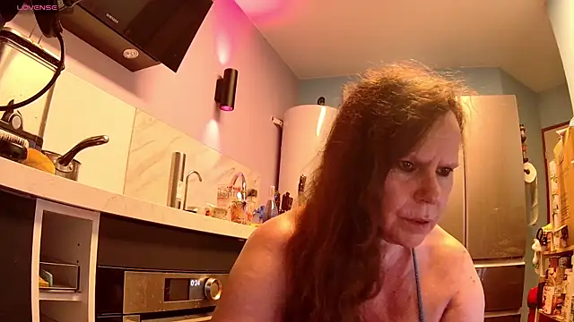 Endrocleia online show from June 28, 2026, 10:27 pm