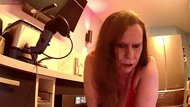 Endrocleia online show from May 16, 2026, 2:10 am