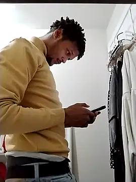 rayyymack online show from September 18, 2025, 4:10 pm