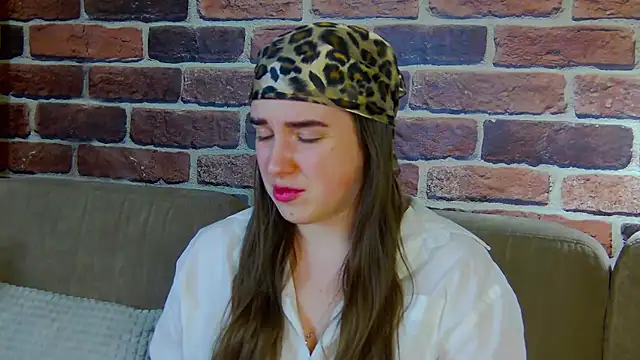 Snapshot of Sofia_Hugs chatting on March 7, 2026, 7:08 pm Sofia Hugs online show from March 7, 2026, 7:08 pm