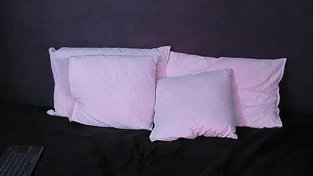 Dylanwhite23  online show from October 2, 2025, 8:45 pm