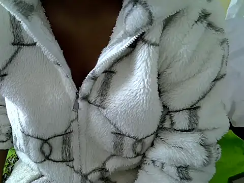 prettylacey3 online show from July 25, 2026, 6:43 am
