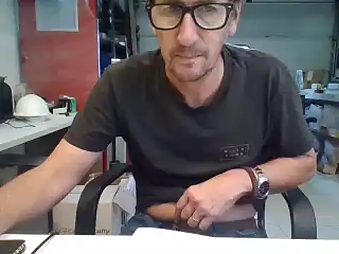 Snapshot of Raimundo1971 chatting on March 10, 2026, 5:28 pm Raimundo1971 online show from March 10, 2026, 5:28 pm