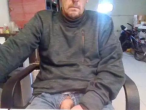 Raimundo1971 online show from July 6, 2026, 5:37 pm