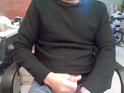 Snapshot of Raimundo1971 chatting on April 14, 2026, 3:50 pm Raimundo1971 online show from April 14, 2026, 3:50 pm