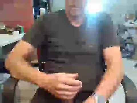 Snapshot of Raimundo1971 chatting on February 10, 2026, 4:39 pm Raimundo1971 online show from February 10, 2026, 4:39 pm