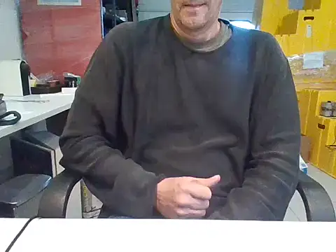 Snapshot of Raimundo1971 chatting on October 14, 2025, 2:28 pm Raimundo1971 online show from October 14, 2025, 2:28 pm