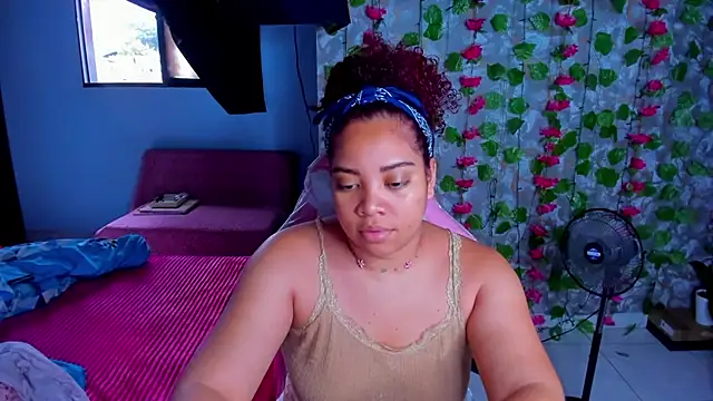 AngelaCoffee online show from April 20, 2026, 9:05 pm