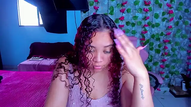 AngelaCoffee online show from April 21, 2026, 8:15 pm