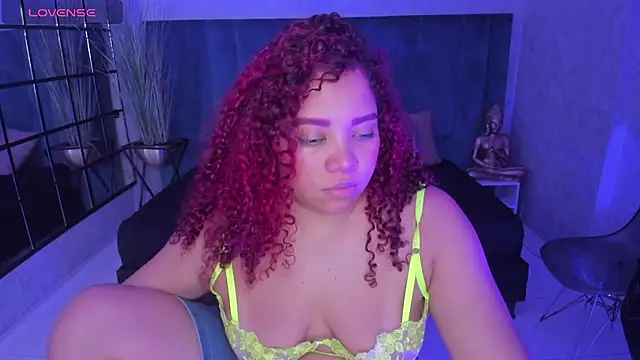 Snapshot of AngelaCoffee chatting on July 14, 2026, 3:22 am AngelaCoffee online show from July 14, 2026, 3:22 am
