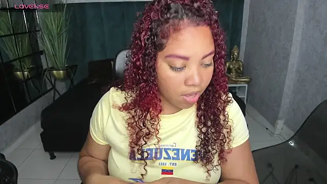 Snapshot of AngelaCoffee chatting on June 27, 2026, 2:39 am AngelaCoffee online show from June 27, 2026, 2:39 am