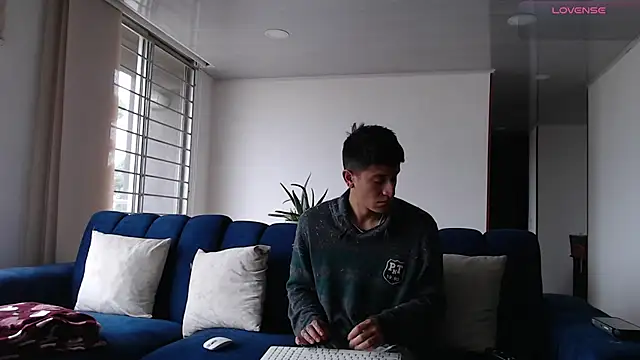 ashely ryan24 online show from March 11, 2025, 12:50 pm