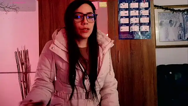 LauGrayJ online show from February 1, 2026, 2:43 am