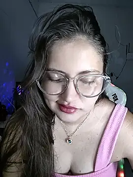 Snapshot of dani123unica chatting on July 3, 2026, 10:33 am dani123unica online show from July 3, 2026, 10:33 am