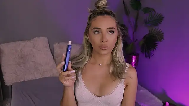 Jessielle online show from June 30, 2026, 3:12 pm