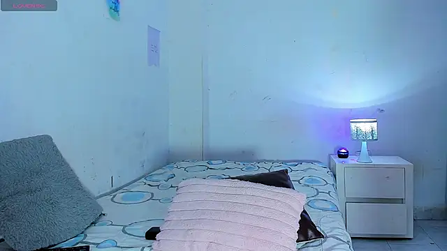 auroraa sexy online show from September 22, 2025, 3:51 pm