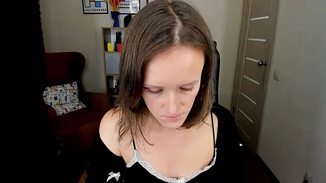 FrancescaCollins online show from October 20, 2025, 2:39 pm