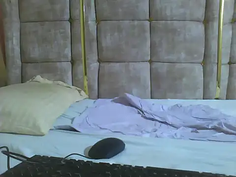 Sweet-beanca online show from June 14, 2026, 12:51 am