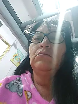 clarita 01 online show from July 4, 2026, 11:38 am