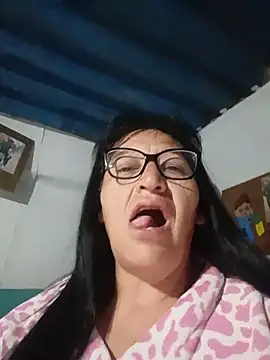 Snapshot of clarita_01 chatting on June 11, 2026, 10:12 am clarita 01 online show from June 11, 2026, 10:12 am