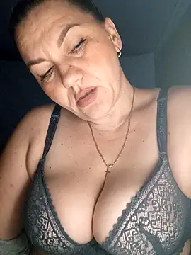 Snapshot of Ant0nina chatting on November 5, 2025, 11:08 pm Ant0nina online show from November 5, 2025, 11:08 pm