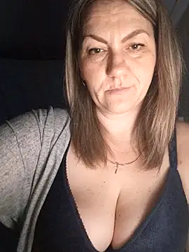 Snapshot of Ant0nina chatting on January 31, 2025, 1:54 am Ant0nina online show from January 31, 2025, 1:54 am