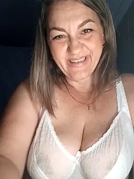 Snapshot of Ant0nina chatting on September 20, 2025, 9:20 pm Ant0nina online show from September 20, 2025, 9:20 pm