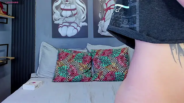 Snapshot of Ethan_lennox chatting on April 11, 2026, 8:56 pm Ethan lennox online show from April 11, 2026, 8:56 pm