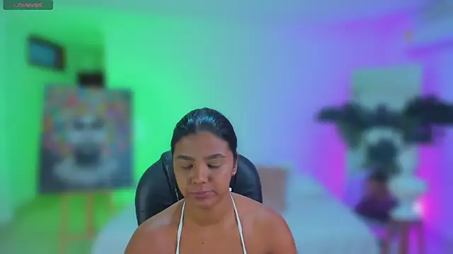 JANYLOVE   online show from April 21, 2026, 10:55 am