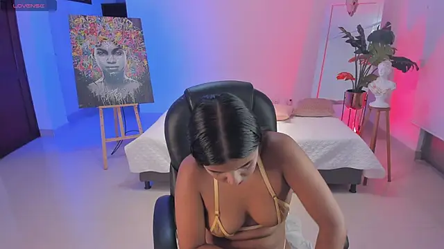 JANYLOVE   online show from November 4, 2025, 10:52 am