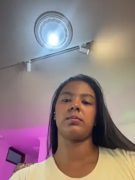 JANYLOVE   online show from May 11, 2026, 11:00 am