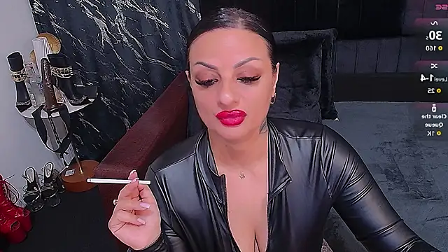 VixenSelena online show from February 25, 2026, 4:56 am