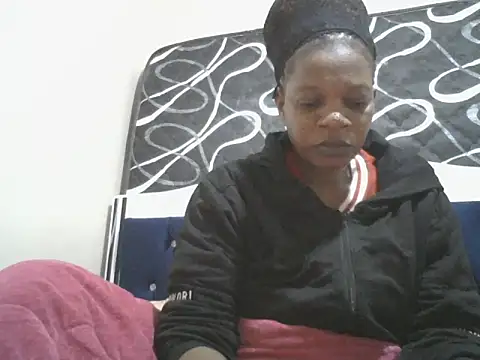 clakemmy250 online show from June 1, 2026, 9:36 pm