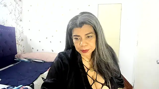 vikyadams online show from June 25, 2026, 6:13 pm