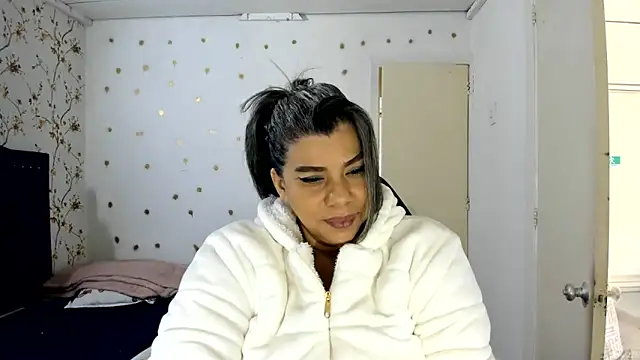 vikyadams online show from June 13, 2026, 1:42 pm
