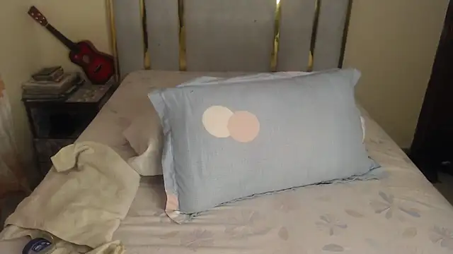 joy jj online show from May 1, 2026, 5:23 am