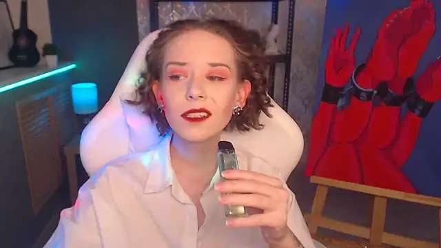 FascinatingEyess online show from March 22, 2025, 6:22 am