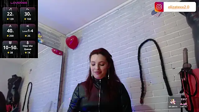 elizatexx online show from June 3, 2026, 8:13 pm