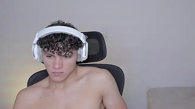 laurent nova online show from October 16, 2025, 8:11 am