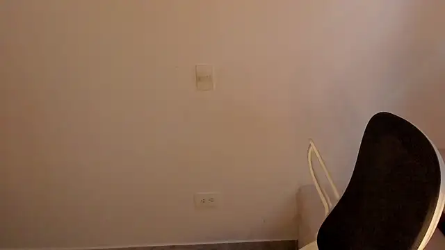 laurent nova online show from December 16, 2025, 9:08 pm