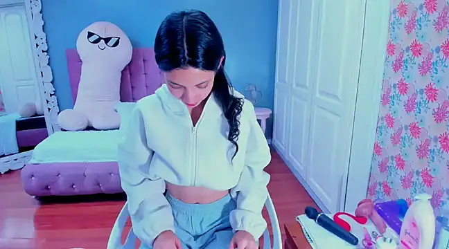 Iris Stone  online show from January 17, 2025, 8:11 pm