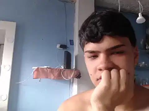 masterdaniel88 online show from February 25, 2025, 9:15 pm