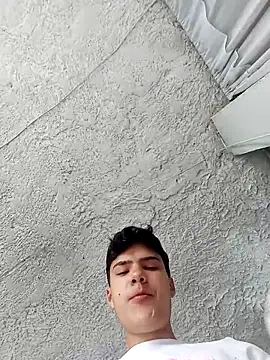 masterdaniel88 online show from February 15, 2025, 4:34 pm