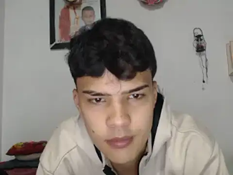 masterdaniel88 online show from February 9, 2025, 8:34 pm