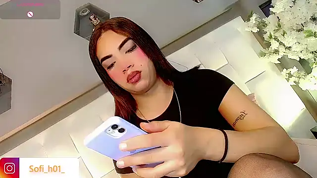 Sofi hdz online show from October 7, 2025, 1:01 pm